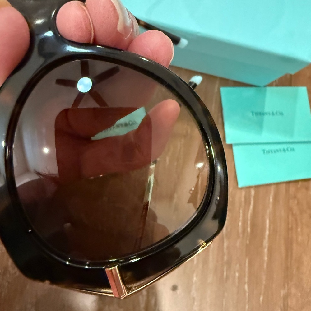 Tiffany & Co. Women's Tortoiseshell Sunglasses with Gradient Brown gold accents - Picture 15 of 16